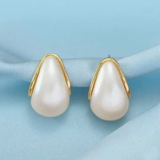 Diana Pearl Teardrop Earrings