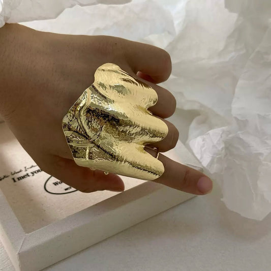 Asymmetrical Molten Pleated Knuckle Ring