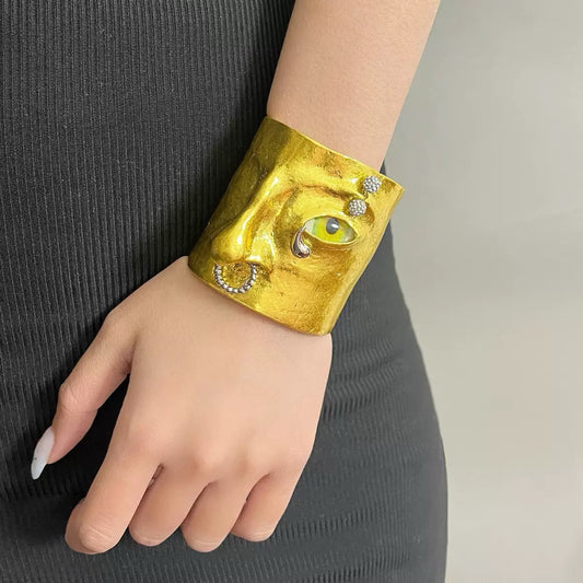 Sculpted Exaggeration Face Motif Bracelet