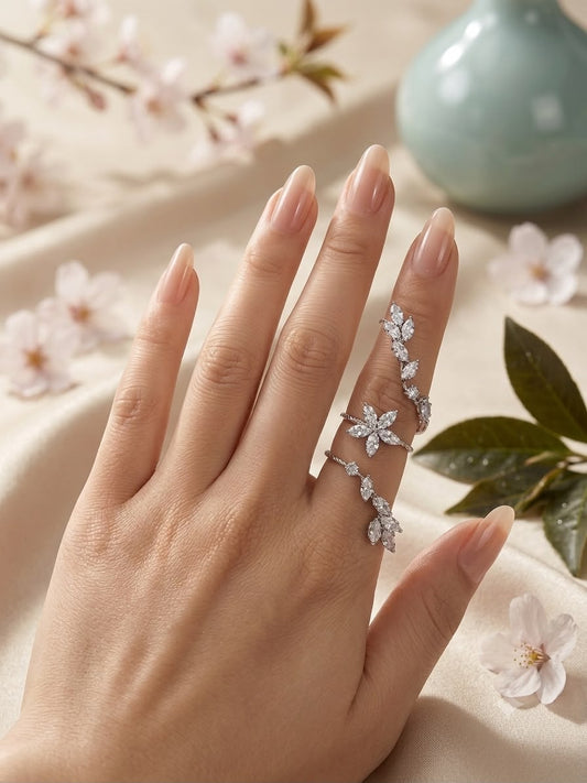 Minimal Haze Hand Jewellery