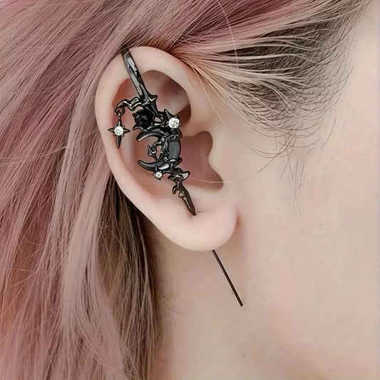 Midnight Myth Crescent Earcuff