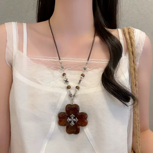 Vintage Autumn Clover Thread Necklace