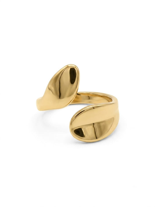 Fluid Ember Ring