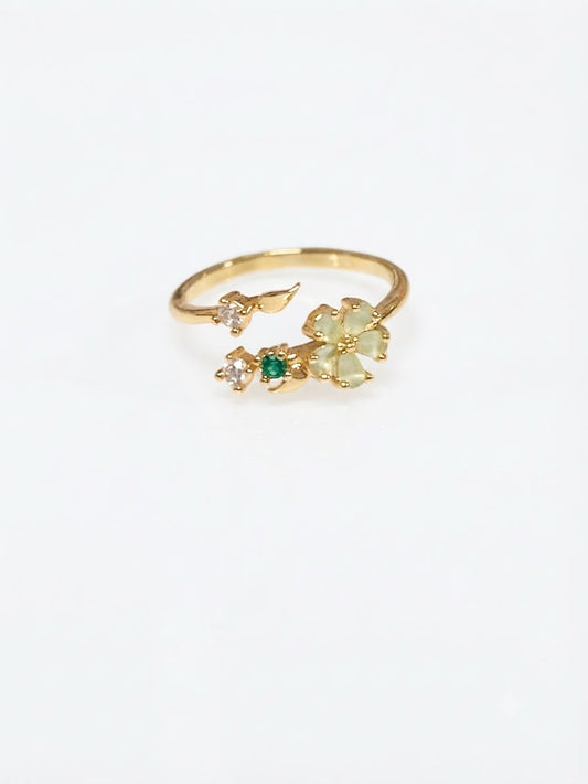 Dreamy Petal Riverine Ring