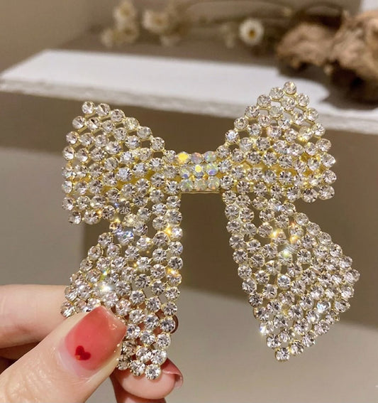 She’s Stunning! Bow Hair Clip
