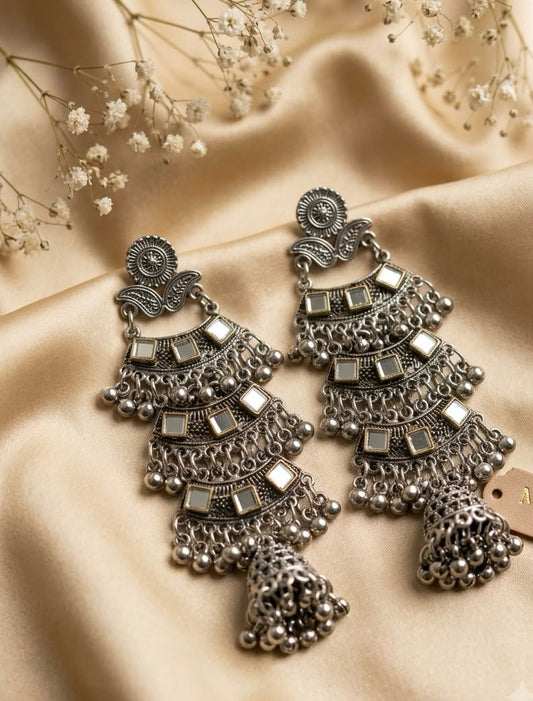 Desi-Maxing Silver Earrings