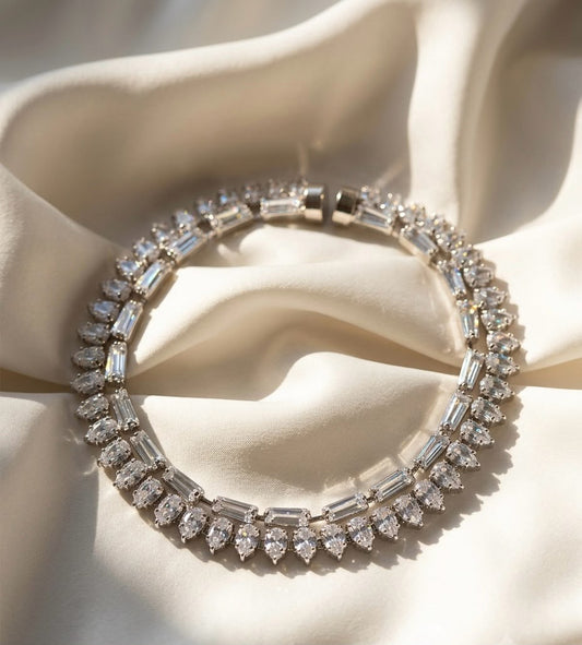 Lumière Crystal Choker bracelet