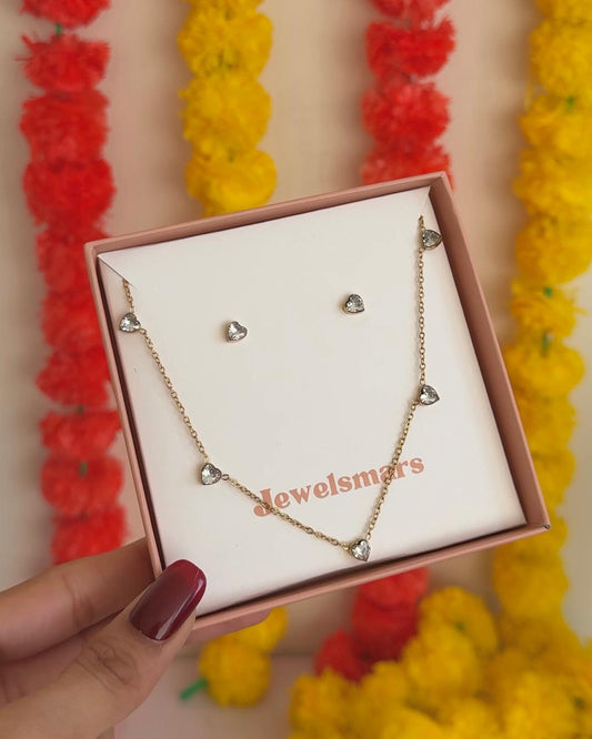 Lit Glam Diwali Box ( Necklace + earrings)