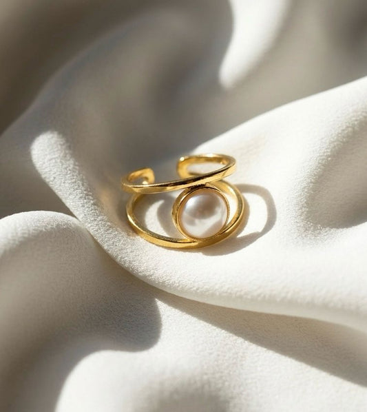 Pearly Muse Ring