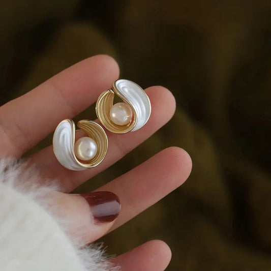 Yumiko Sweet Pearl Earrings- white