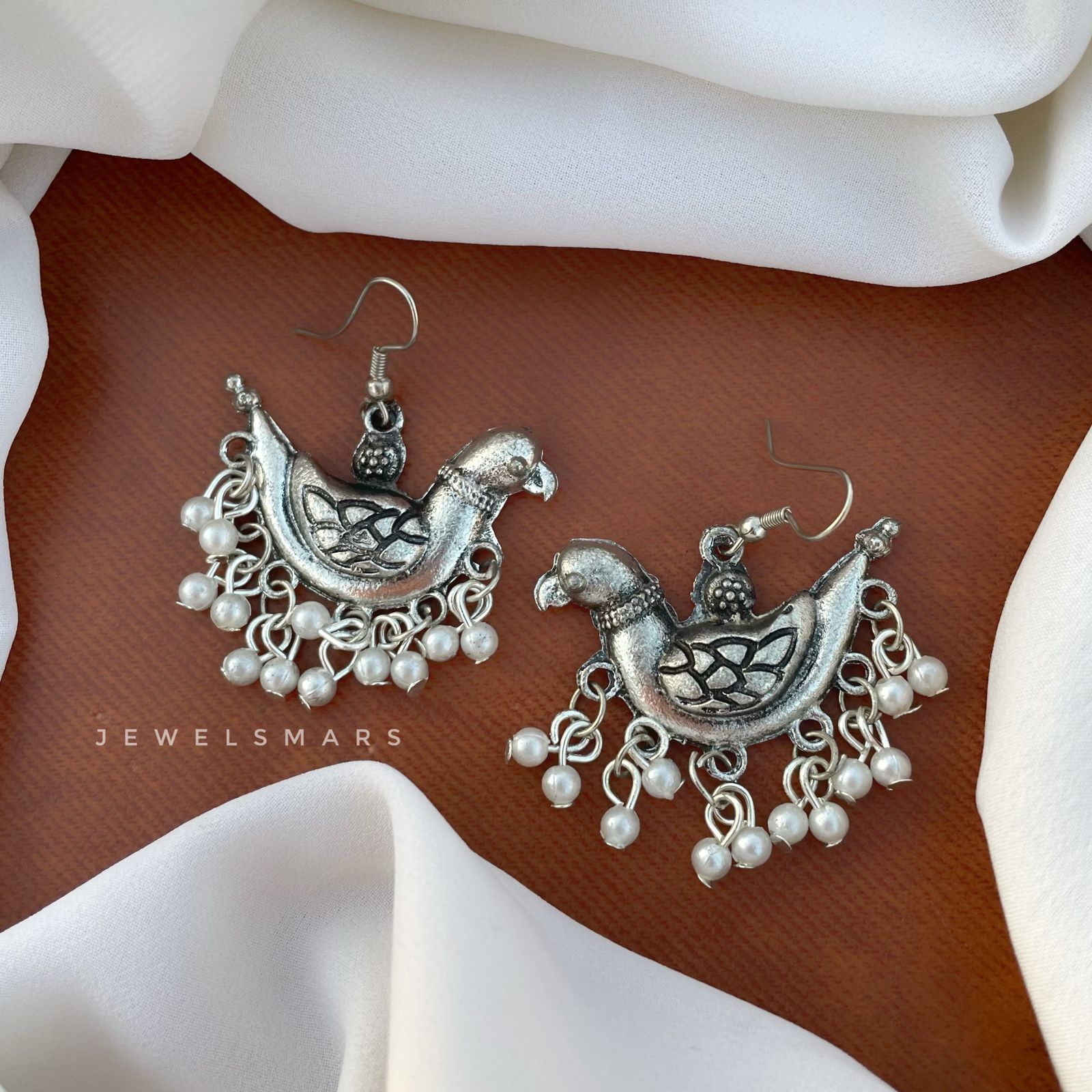 CUTE BIRDIE PEARL EARRINGS – Jewelsmars
