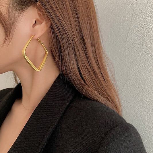 KOREAN SQUARE HOOP EARRINGS